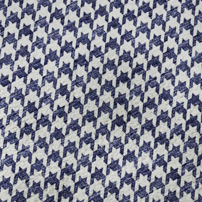 8' Navy Blue And White Houndstooth Washable Round Rug With UV Protection Photo 8