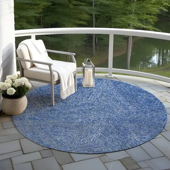 8' Navy Blue Gray And Ivory Round Abstract Washable Indoor Outdoor Area Rug Photo 6