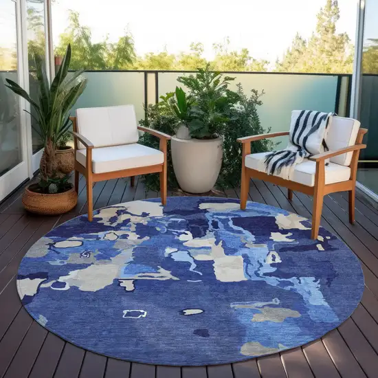 8' Navy Blue Ivory And Gray Round Abstract Washable Indoor Outdoor Area Rug Photo 7