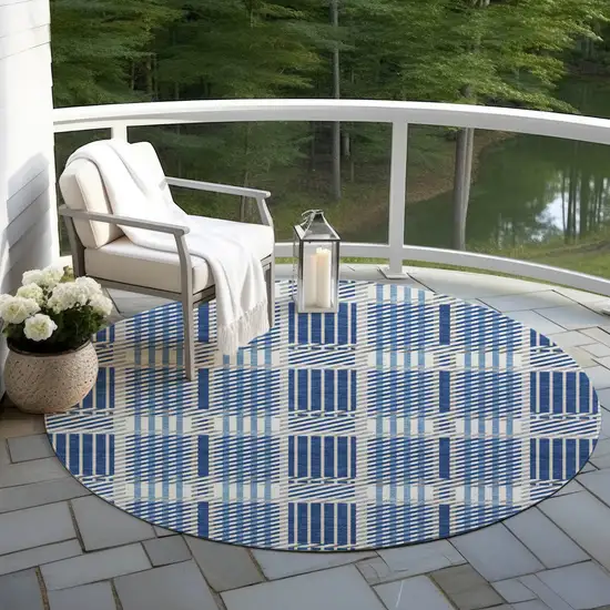 8' Navy Blue Ivory And Gray Round Plaid Washable Indoor Outdoor Area Rug Photo 7