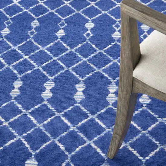 5' Navy Blue and Ivory Geometric Round Rug Photo 8