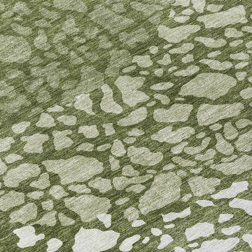 8' Olive Green And Artichoke Green Round Abstract Washable Indoor Outdoor Area Rug Photo 9
