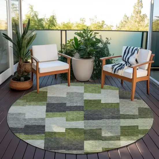 8' Olive Green And Artichoke Green Round Geometric Washable Indoor Outdoor Area Rug Photo 7