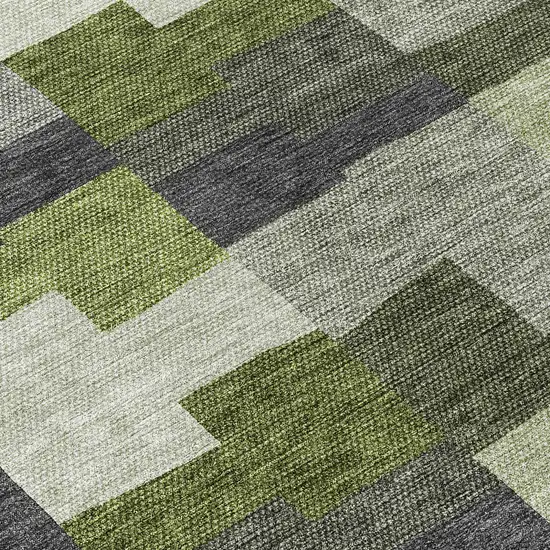8' Olive Green And Artichoke Green Round Geometric Washable Indoor Outdoor Area Rug Photo 9