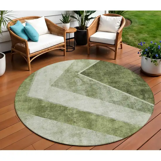 8' Olive Green And Artichoke Green Round Geometric Washable Indoor Outdoor Area Rug Photo 1
