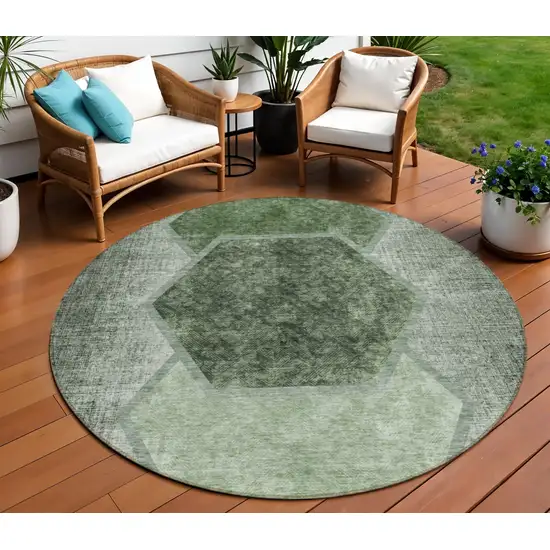 8' Olive Green And Artichoke Green Round Geometric Washable Indoor Outdoor Area Rug Photo 1