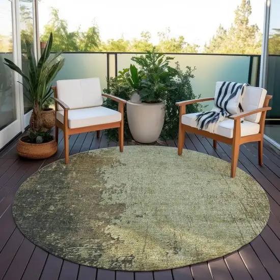 8' Olive Green And Brown Round Abstract Washable Indoor Outdoor Area Rug Photo 5