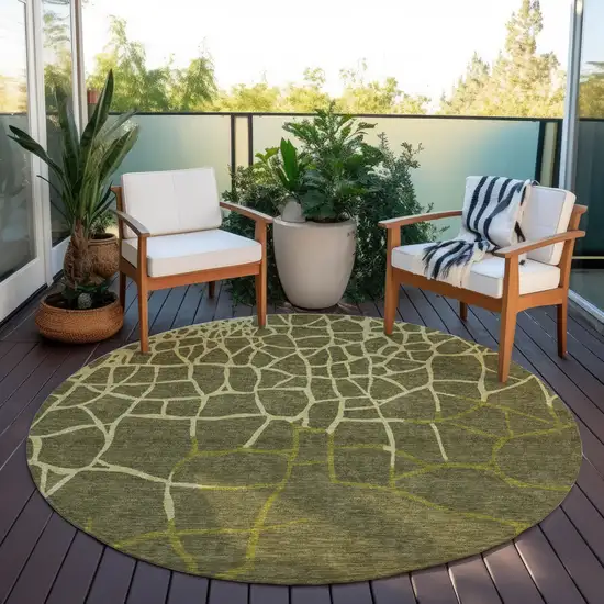 8' Olive Green And Dark Green Round Abstract Washable Indoor Outdoor Area Rug Photo 7