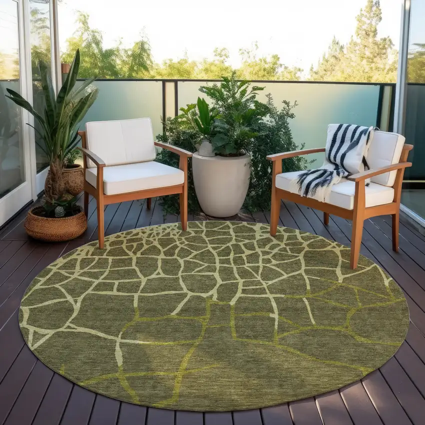 8' Olive Green And Dark Green Round Abstract Washable Indoor Outdoor Area Rug Photo 7