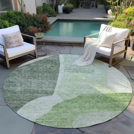 8' Olive Green And Fern Green Round Abstract Washable Indoor Outdoor Area Rug Photo 7