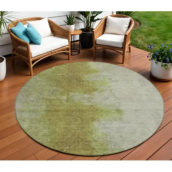 8' Olive Green And Gray Round Abstract Washable Indoor Outdoor Area Rug Photo 2