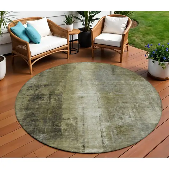 8' Olive Green And Ivory Round Abstract Washable Indoor Outdoor Area Rug Photo 2