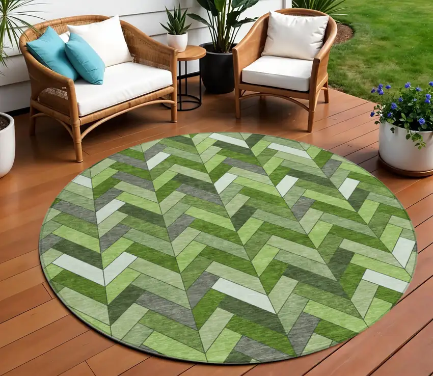8' Olive Green And Ivory Round Geometric Washable Indoor Outdoor Area Rug Photo 1