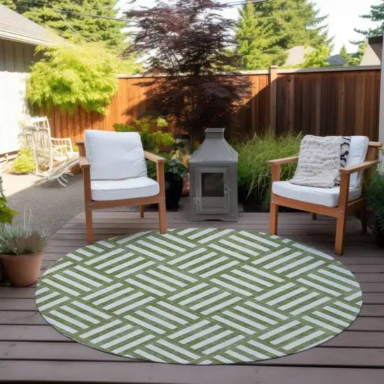 8' Olive Green And Ivory Round Geometric Washable Indoor Outdoor Area Rug Photo 6