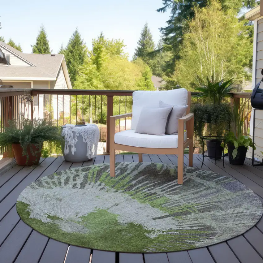 8' Olive Green Artichoke Green And Fern Green Round Abstract Washable Indoor Outdoor Area Rug Photo 6