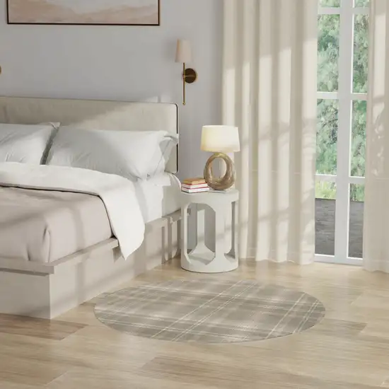 4' Ivory And Olive Green Plaid Round Rug Photo 4