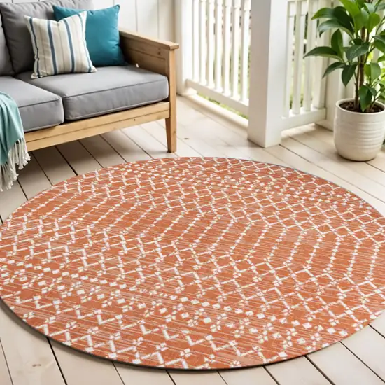 5' Orange And Cream Round Trellis Indoor Outdoor Area Rug Photo 1