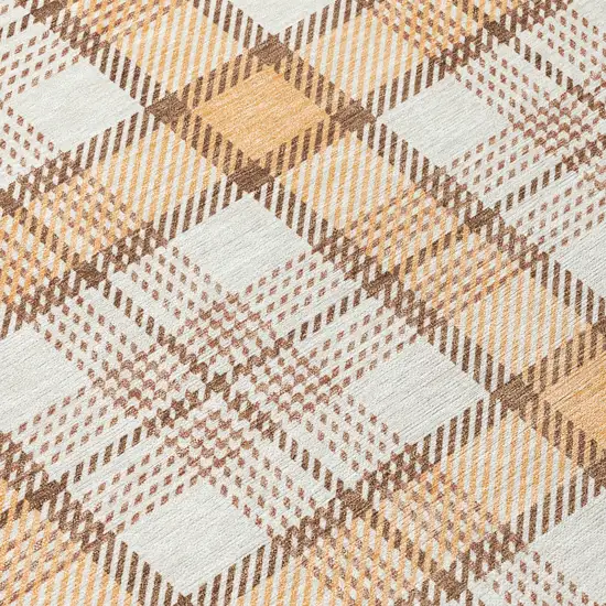 8' Peach And Beige Round Plaid Washable Indoor Outdoor Area Rug Photo 8