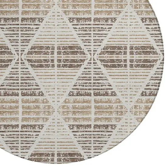 8' Pearl And Navy Blue Round Geometric Washable Indoor Outdoor Area Rug Photo 5