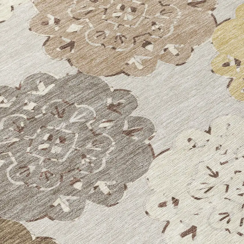8' Pearl Ivory And Wheat Round Quatrefoil Washable Indoor Outdoor Area Rug Photo 9