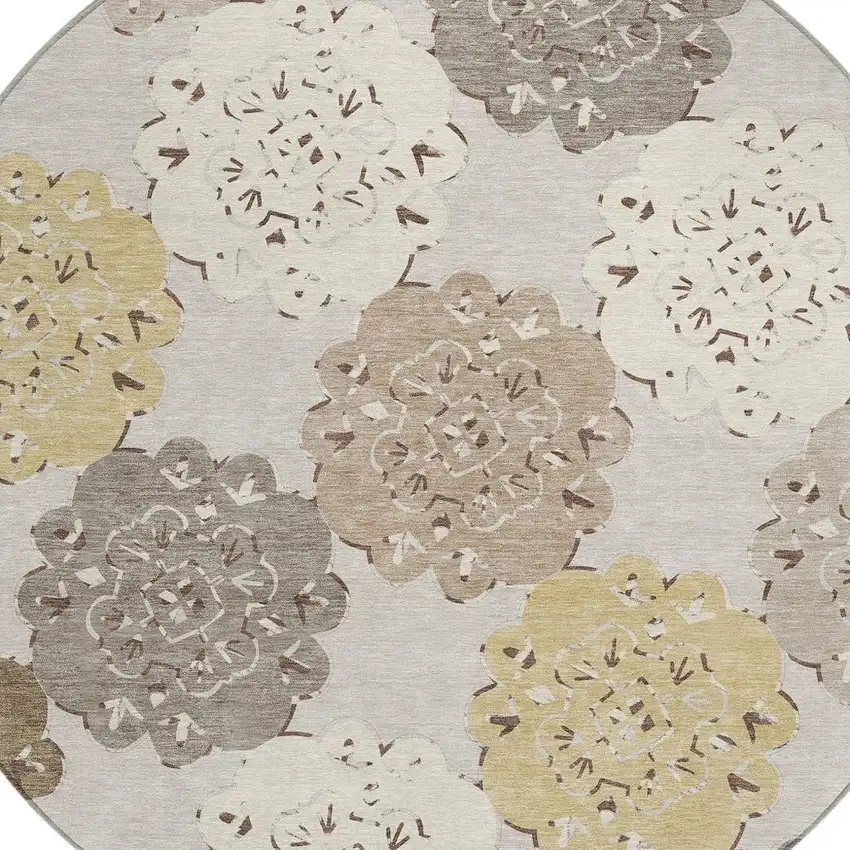 8' Pearl Ivory And Wheat Round Quatrefoil Washable Indoor Outdoor Area Rug Photo 7