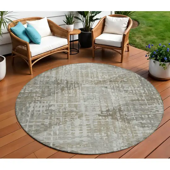 8' Pewter And Beige Round Geometric Washable Indoor Outdoor Area Rug Photo 2