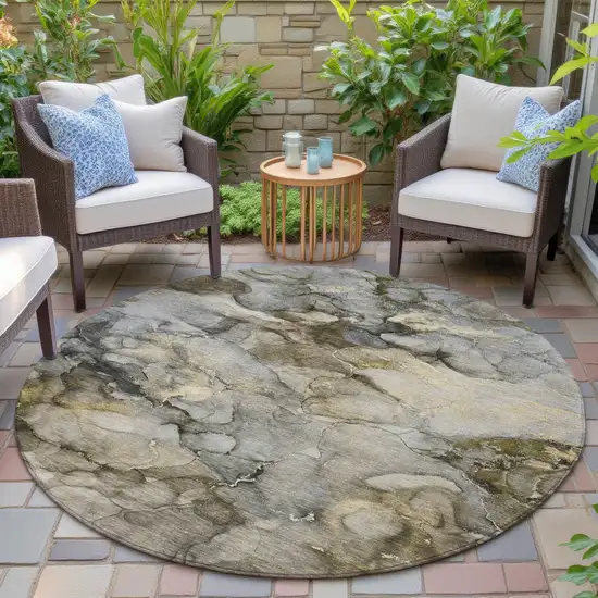 8' Pewter And Gold Round Abstract Washable Indoor Outdoor Area Rug Photo 6