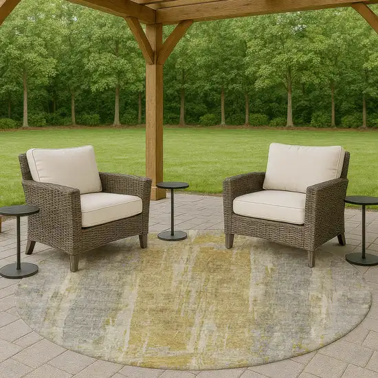 8' Pewter And Gold Round Abstract Washable Indoor Outdoor Area Rug Photo 7