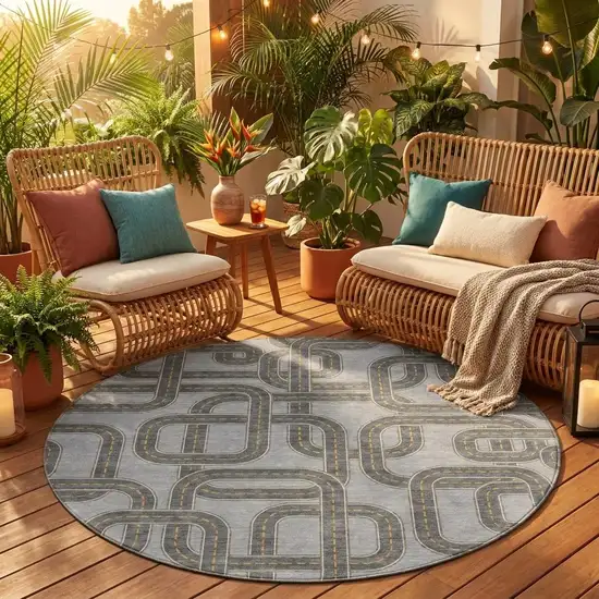 8' Pewter And Gray Round Geometric Washable Indoor Outdoor Area Rug Photo 1