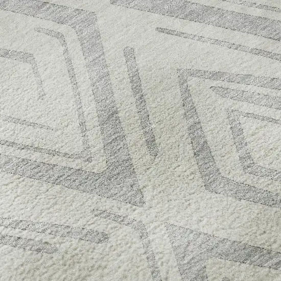 8' Pewter And Ivory Diamond Washable Round Rug With UV Protection Photo 9