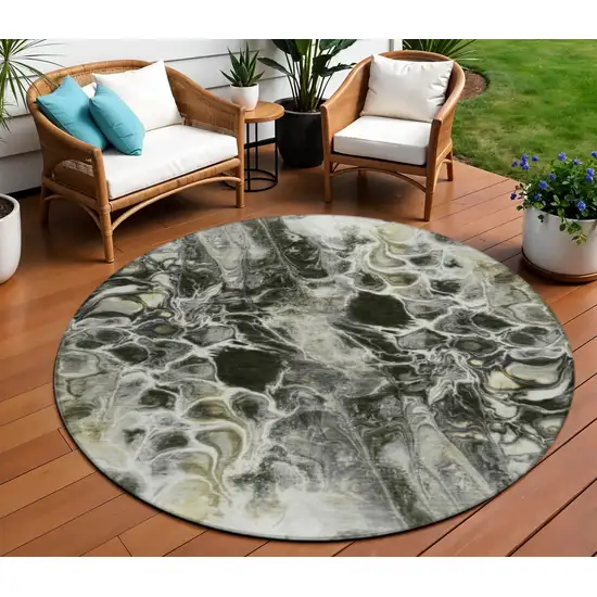 8' Pewter And Silver Round Abstract Washable Indoor Outdoor Area Rug Photo 2