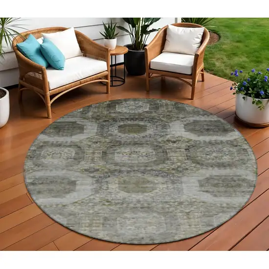8' Pewter And Silver Round Medallion Washable Indoor Outdoor Area Rug Photo 2
