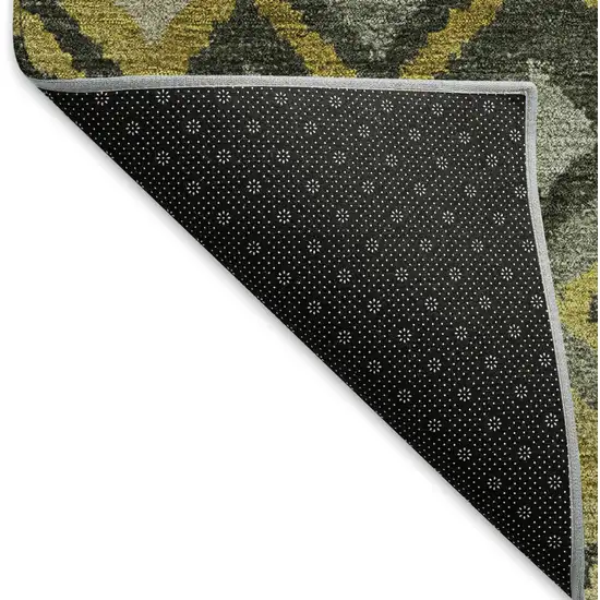 8' Pewter Gold And Charcoal Round Geometric Washable Indoor Outdoor Area Rug Photo 5