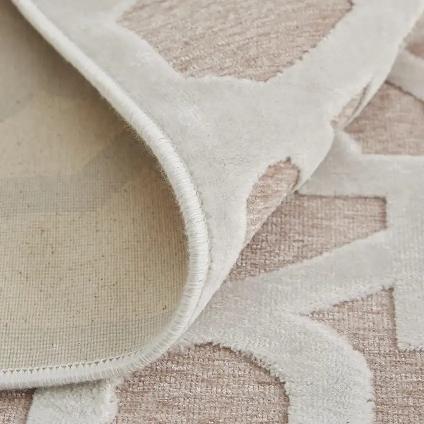 7' Pink And White Geometric Round Rug Photo 6