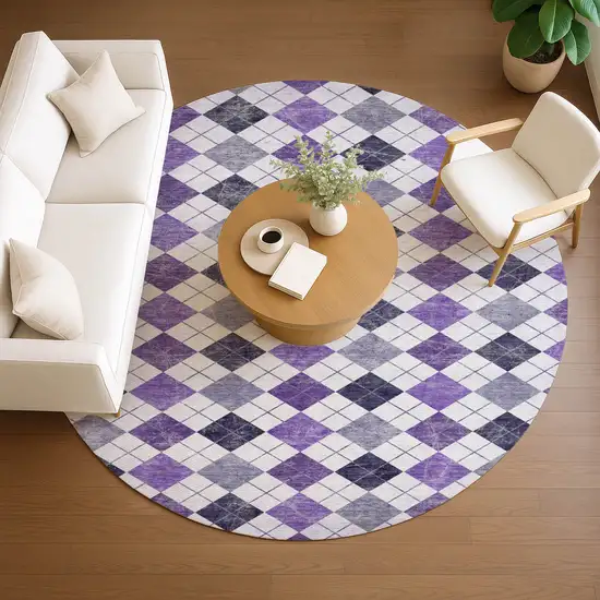 8' Plum And Ivory Round Geometric Washable Indoor Outdoor Area Rug Photo 8