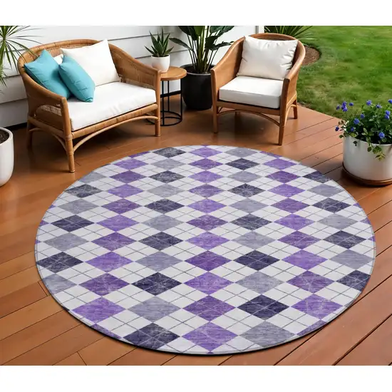8' Plum And Ivory Round Geometric Washable Indoor Outdoor Area Rug Photo 1