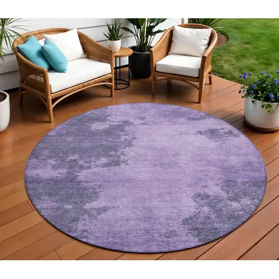 8' Purple And Lavender Round Abstract Washable Indoor Outdoor Area Rug Photo 2