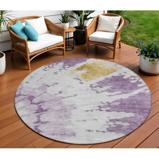 8' Purple And Lavender Round Abstract Washable Indoor Outdoor Area Rug Photo 1