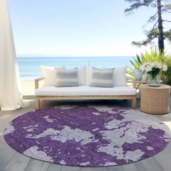 8' Purple And Lavender Round Abstract Washable Indoor Outdoor Area Rug Photo 6