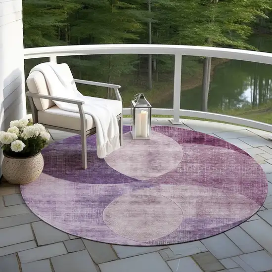 8' Purple And Lavender Round Geometric Washable Indoor Outdoor Area Rug Photo 7