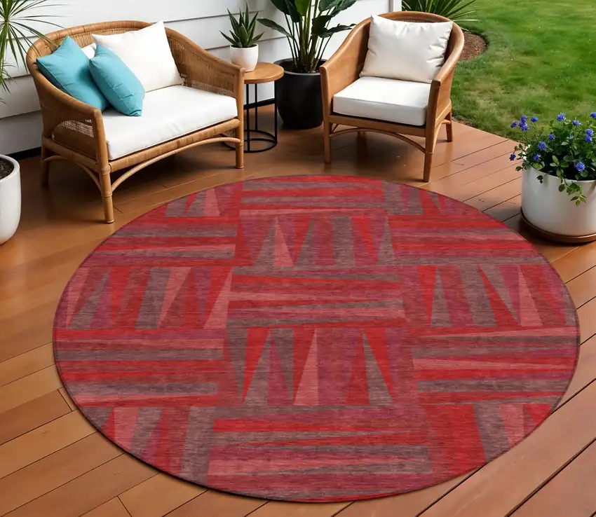 8' Red And Brown Round Geometric Washable Indoor Outdoor Area Rug Photo 1