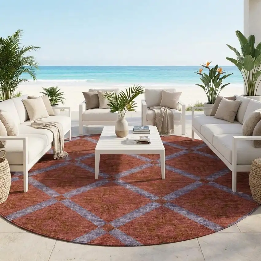 8' Red And Green Round Geometric Washable Indoor Outdoor Area Rug Photo 1