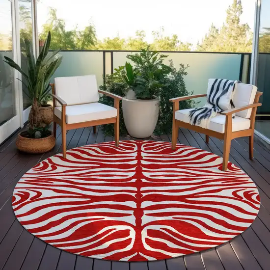 8' Red And Ivory Round Animal Print Washable Indoor Outdoor Area Rug Photo 7