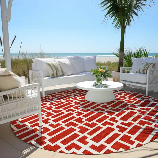 8' Red And Ivory Round Geometric Washable Indoor Outdoor Area Rug Photo 7