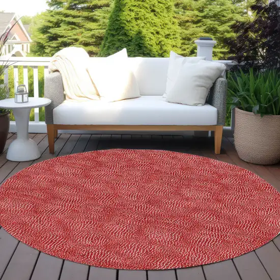 8' Red And Ivory Round Geometric Washable Indoor Outdoor Area Rug Photo 7
