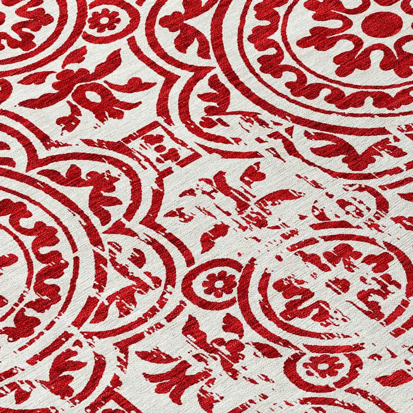 8' Red And Ivory Round Medallion Washable Indoor Outdoor Area Rug Photo 9