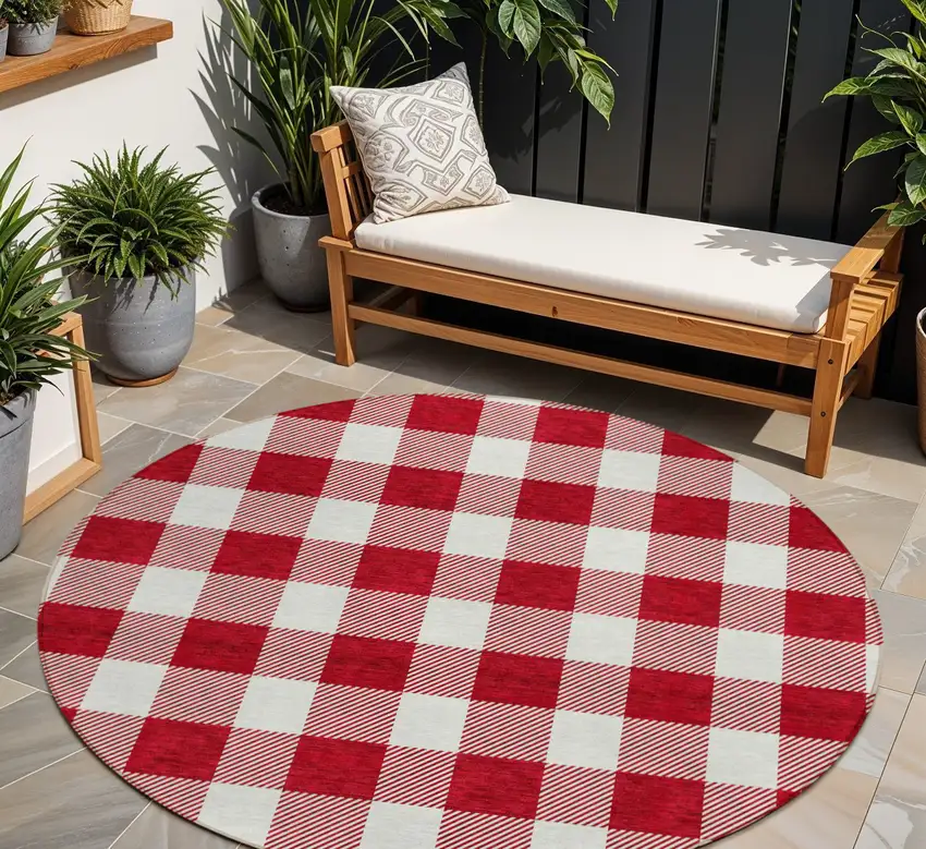8' Red And Ivory Round Plaid Washable Indoor Outdoor Area Rug Photo 1