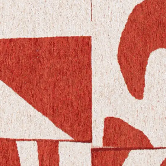 5' Red And White Geometric Washable Round Rug Photo 7