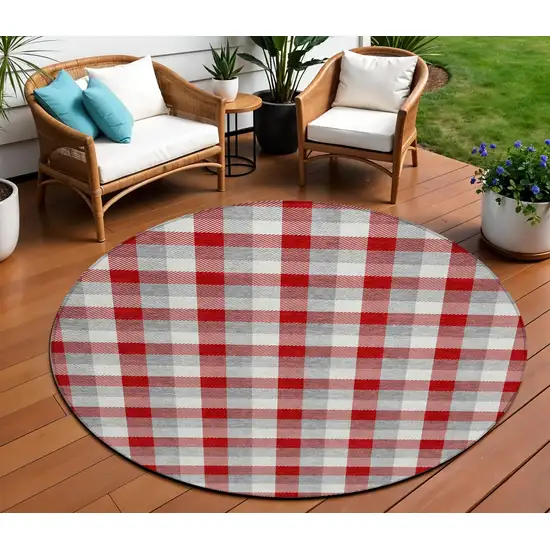 8' Red Gray And Beige Round Plaid Washable Indoor Outdoor Area Rug Photo 1