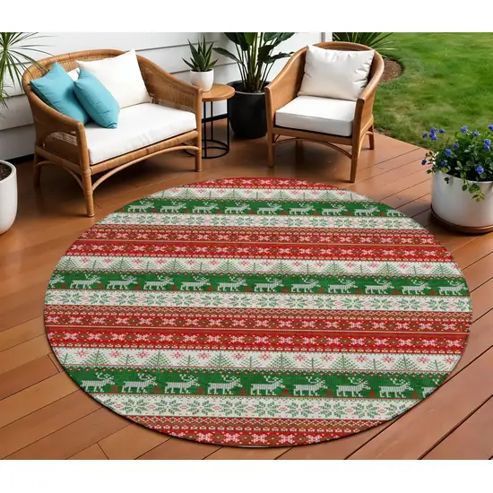 8' Red Green And Ivory Round Animal Print Washable Indoor Outdoor Area Rug Photo 2